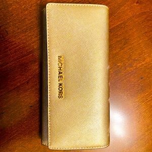 Michael Kors wallet